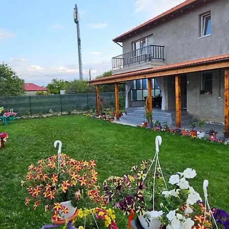 Vakantiehuis Casa Alesia Două Mai
